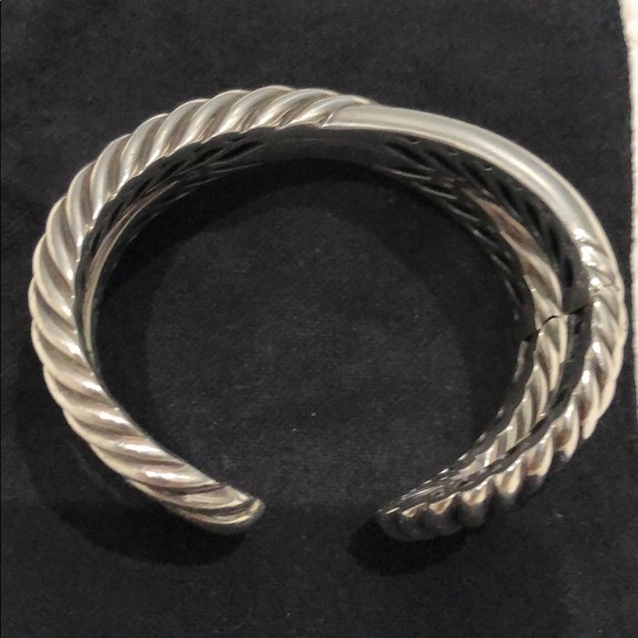 DAVID YURMAN Sterling Silver Crossover Cuff - Picture 7 of 8